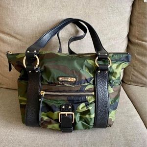 Michael Kors army purse